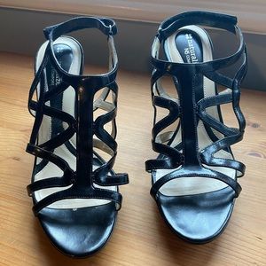 Naturalizer black platform sandals
